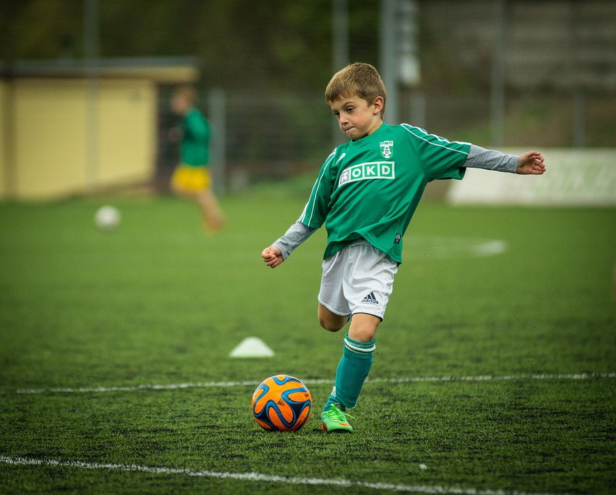 Dlaczego warto zachęcić dziecko do uprawiania sportu?
