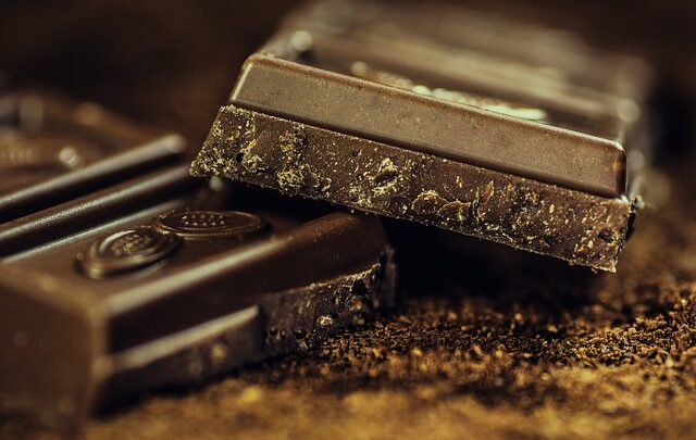 Czym powinna cechować się dobra, ręczna tarka do czekolady?